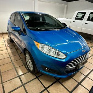 Ford fiesta kinetic automático - 2014
